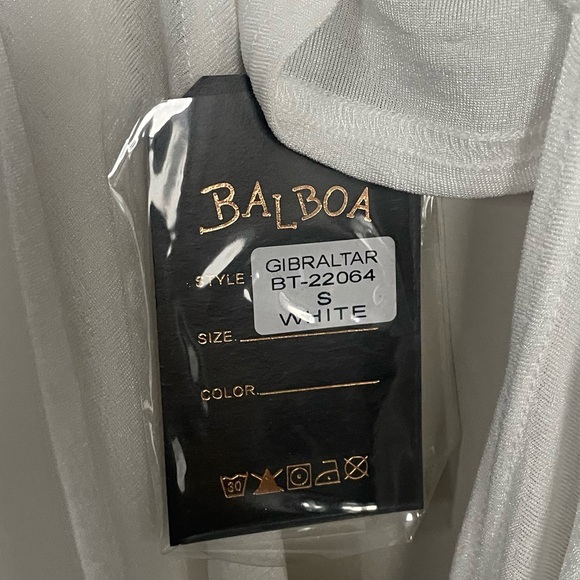 Balboa Halter Top with Wrap Around Waist Style and Cut Out Design - Size Small - Picture 5 of 7